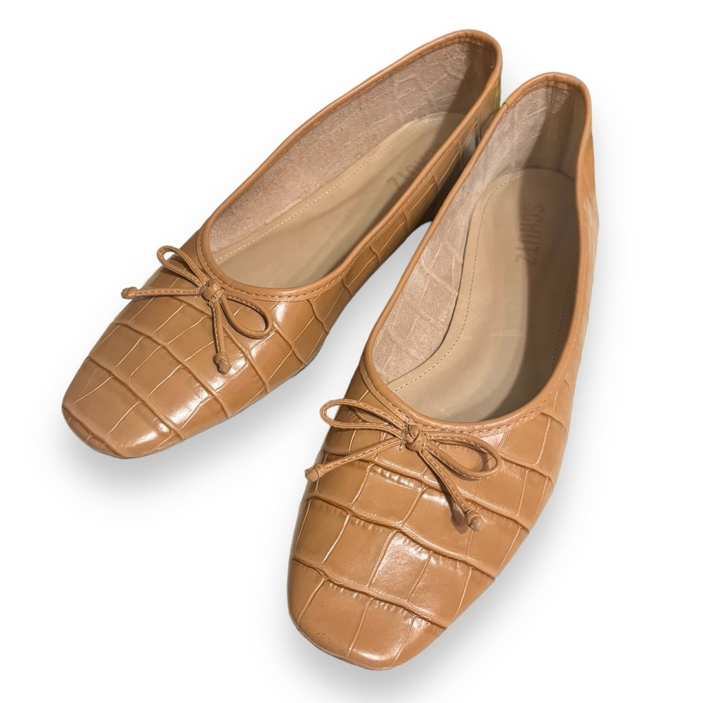 SCHULTZ Arissa Crocodile-Embossed Leather Flat Honey Peach